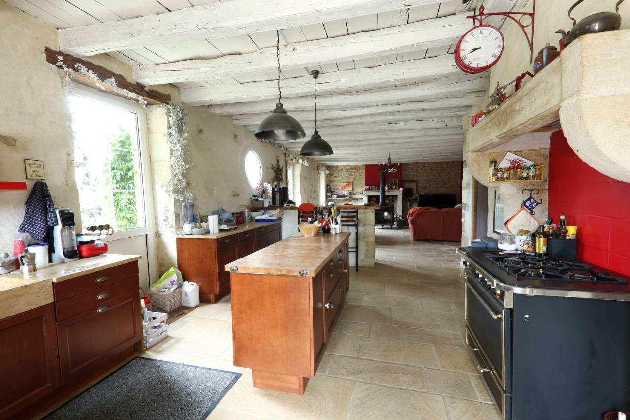 Le Moulin De Gateau Hotel Saint-Pierre-les-Étieux Kültér fotó
